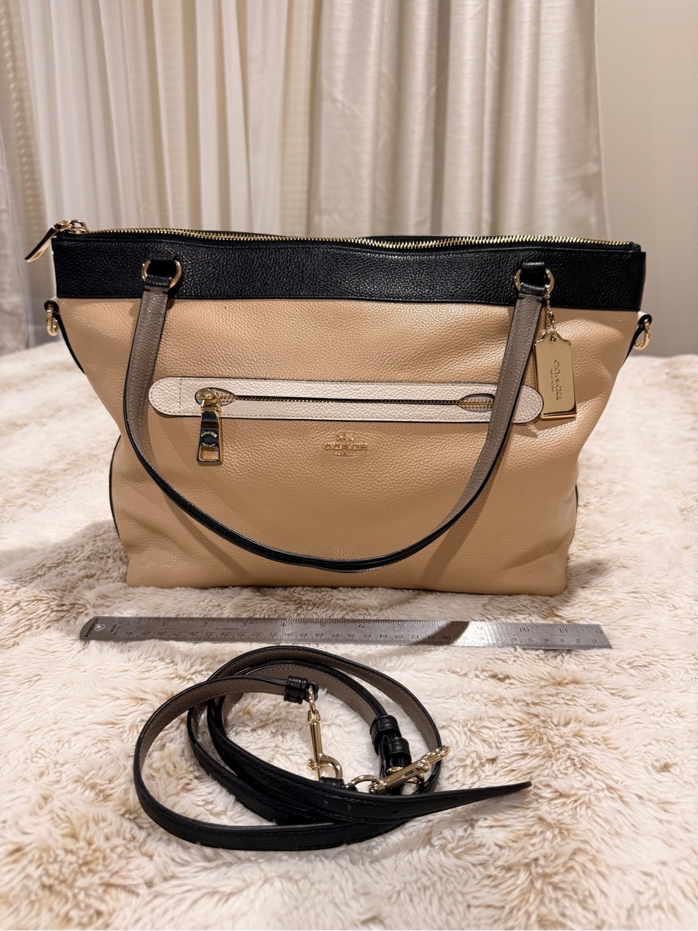 Coach Colorblock Pebbled Leather Tote Shoulder Bag Beige Black Ivory
